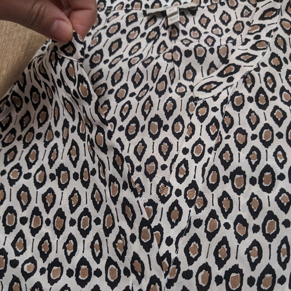 Joie Silk Sleeveless Top - Picture 3 of 10